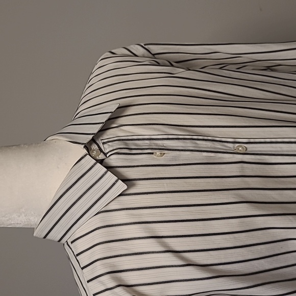 Hugo Boss Dress Dhirt 16 - Picture 2 of 3